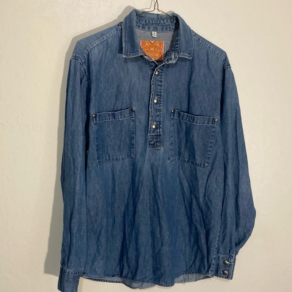 Native American tradition by Allen Wah vintage denim shirt with metal buttons Sm
